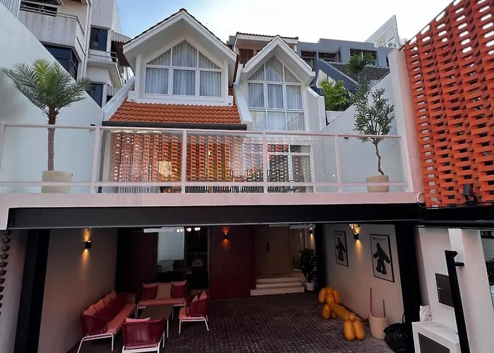 曼谷市中心素坤逸现代北欧风5卧独栋别墅 Villa *