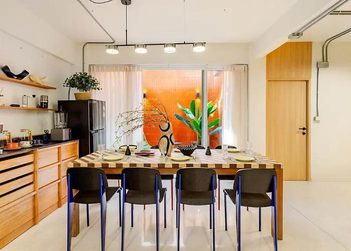Villa 曼谷市中心素坤逸现代北欧风5卧独栋别墅 Bangkok
